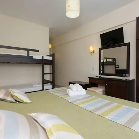 فندق Maranton 4*