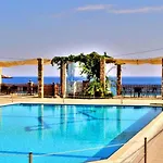 Maranton Hotel