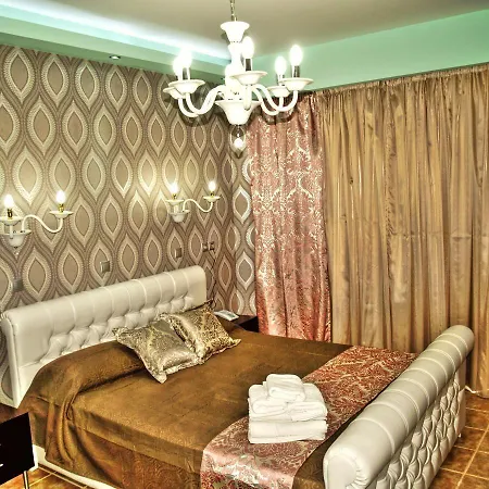 Отель Maranton Коинира