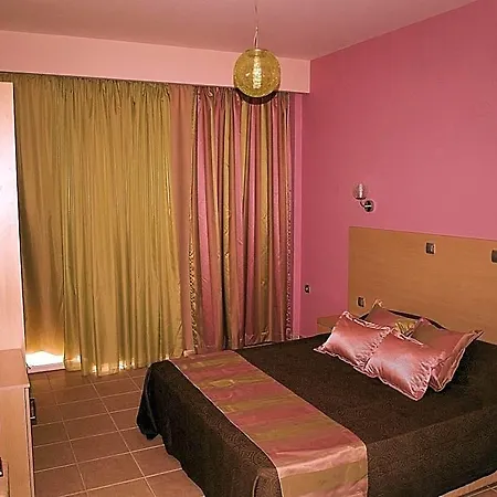 Hotel Maranton Kinira