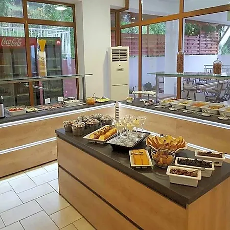 Maranton Hotel