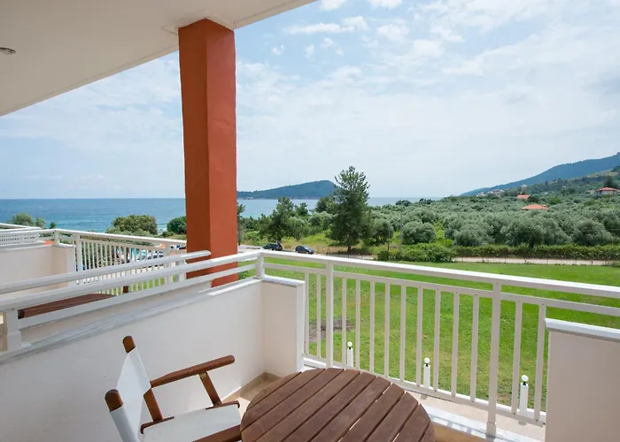 Ξενοδοχείο Maranton Κοίνυρα