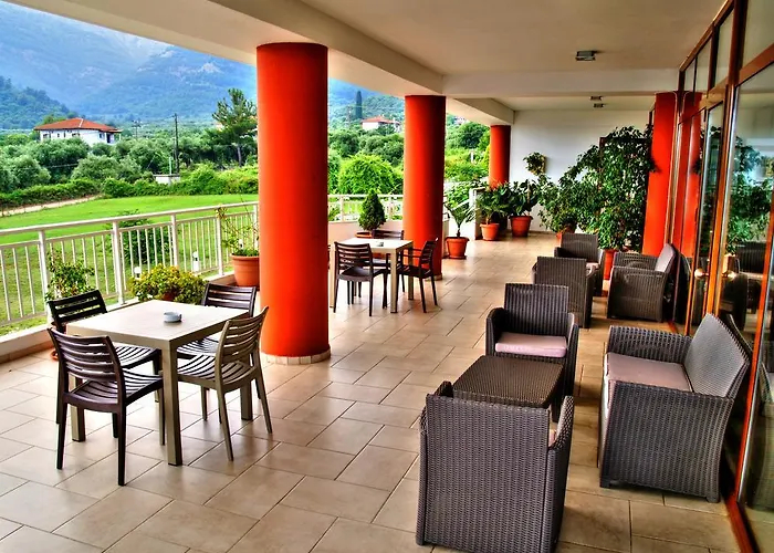 Maranton Κοίνυρα