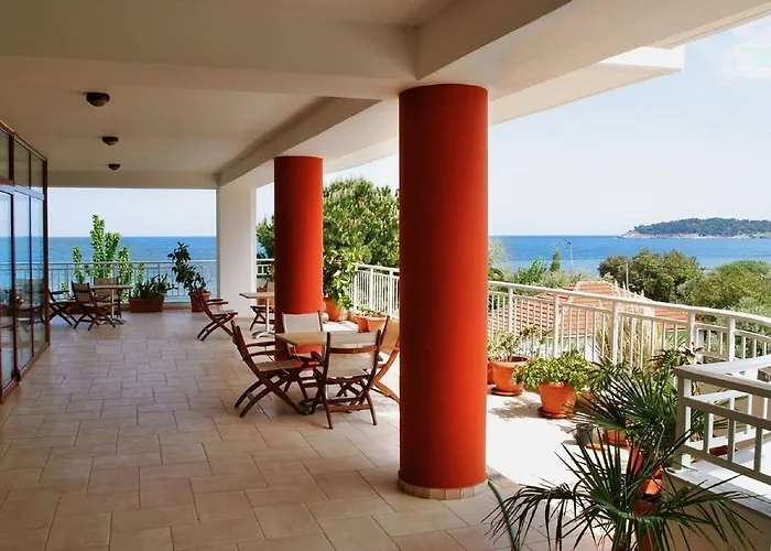 Ξενοδοχείο Maranton Κοίνυρα