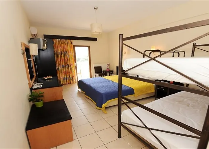 Maranton Ξενοδοχείο Κοίνυρα